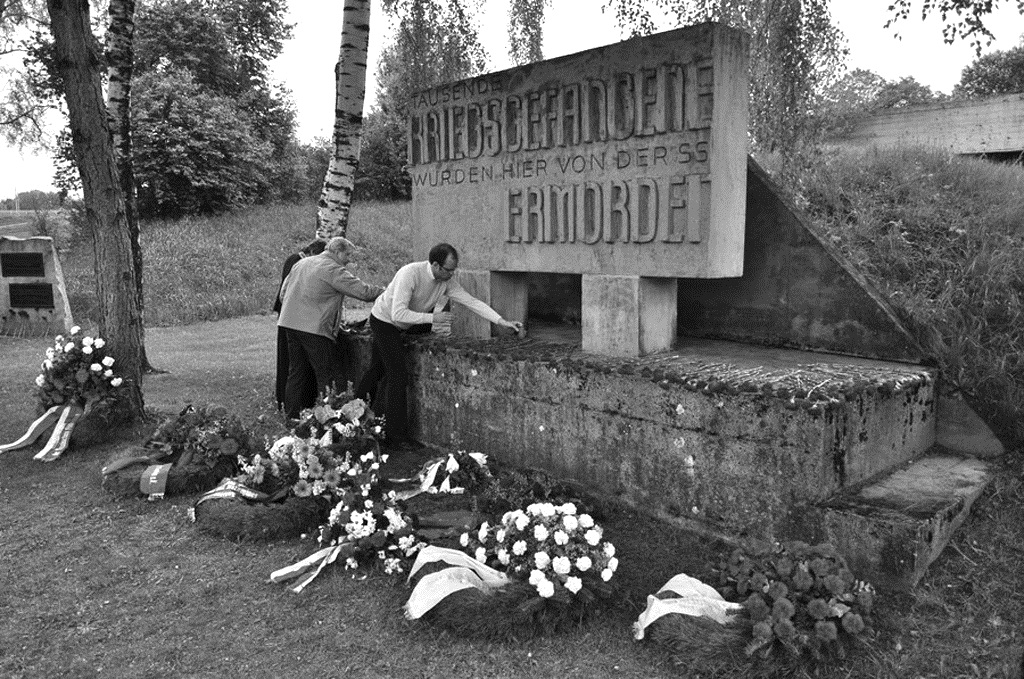 Памятник на месте гибели советских солдат.